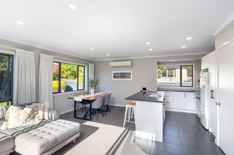Photo of property in 12a Terminus Street, Silverstream, Upper Hutt, 5019