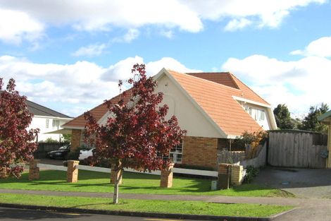 Photo of property in 6 Rochester Crescent, Somerville, Auckland, 2014