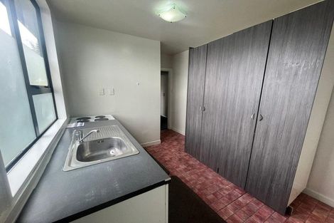 Photo of property in 53a Pleasant Road, Glen Eden, Auckland, 0602