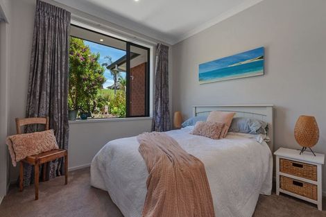 Photo of property in 31 Eagles Way, Cable Bay, 0420