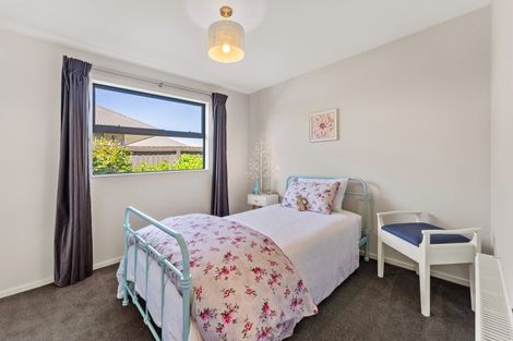 Photo of property in 35 Taiore Crescent, Marshland, Christchurch, 8083