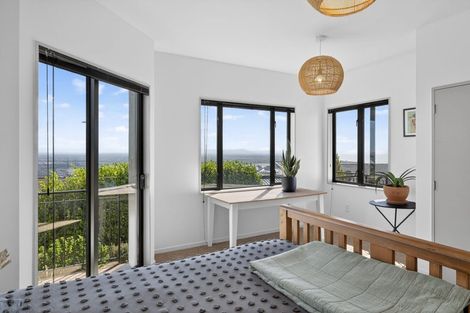 Photo of property in 16 Stoneyridge Close, Mount Pleasant, Christchurch, 8081