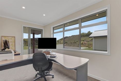 Photo of property in 24 Mahoe Close, Upper Moutere, 7173