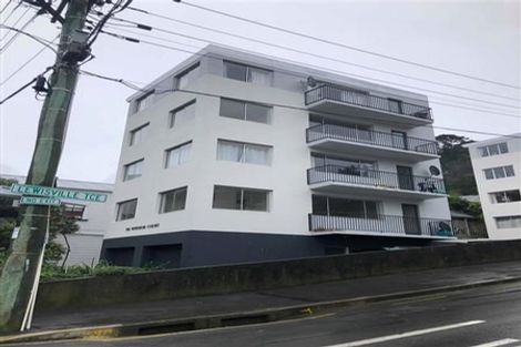 Photo of property in Windsor Court, 340u1 Tinakori Road, Thorndon, Wellington, 6011
