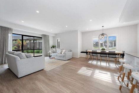 Photo of property in 14 Lewis Way, Cambridge, 3434