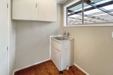 Photo of property in 8 Bentley Avenue, Glenfield, Auckland, 0629