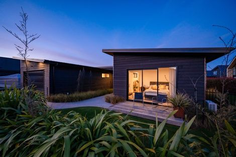 Photo of property in 5 Mcdonald Street, Wanaka, 9305