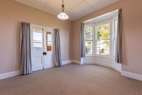 Photo of property in 27 Burns Street, Dannevirke, 4930