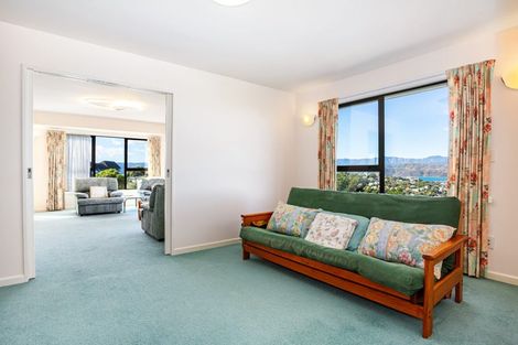 Photo of property in 6 Tamahine Street, Maupuia, Wellington, 6022