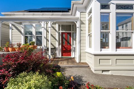 Photo of property in 43 Porritt Avenue, Mount Victoria, Wellington, 6011