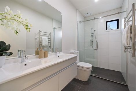 Photo of property in 12 Fife Court, Jacks Point, Queenstown, 9371