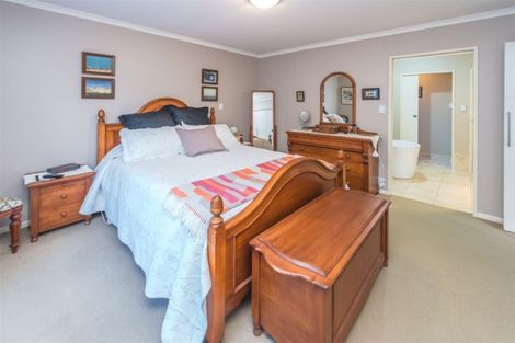 Photo of property in 18 Titter Place, Springvale, Whanganui, 4501