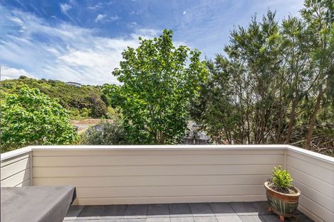Photo of property in 32b Sailmaker Close, Whitby, Porirua, 5024