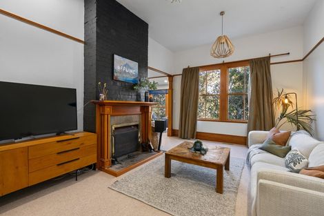Photo of property in 4 North Terrace, Kelburn, Wellington, 6012