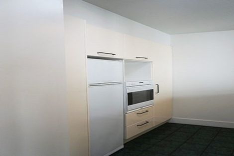 Photo of property in St James Courts, 5/77 Gloucester Street, Christchurch Central, Christchurch, 8013