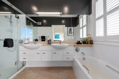 Photo of property in 25 George Street, Riverhead, 0820