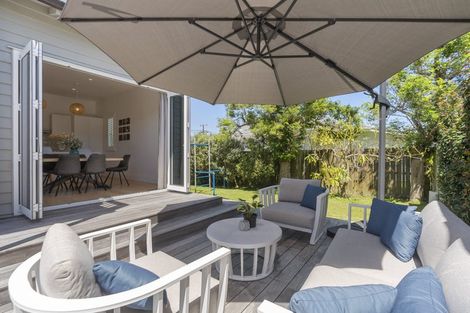 Photo of property in 1/50 Norwood Road, Bayswater, Auckland, 0622