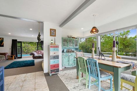 Photo of property in 124 Opouteke Road, Kaihu, 0379