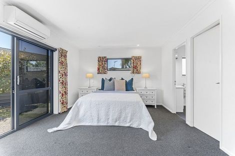 Photo of property in 271a Carrington Street, Vogeltown, New Plymouth, 4310