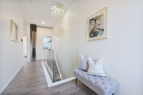 Photo of property in 22 Sunshine Boulevard, Sunnyvale, Auckland, 0612