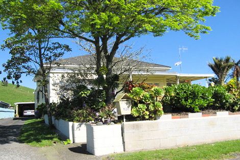 Photo of property in 120 Riverview Road, Huntly, 3700