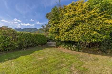 Photo of property in 4 Matipo Street, Waikanae, 5036