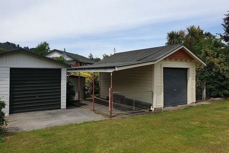 Photo of property in 35 Davis Street, Reefton, 7830