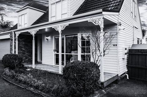 Photo of property in 2/16 Fernbird Place, Massey, Auckland, 0614