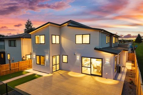 Photo of property in 2f Hughs Way, Flat Bush, Auckland, 2019