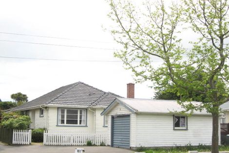 Photo of property in 11 Dunedin Street, Redwood, Christchurch, 8051