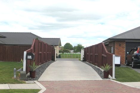 Photo of property in 55a Oaklands Drive, Cambridge, 3434