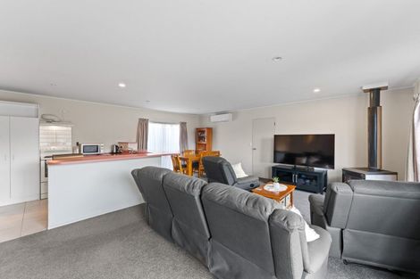 Photo of property in 2/9 Puia Street, Tauhara, Taupo, 3330