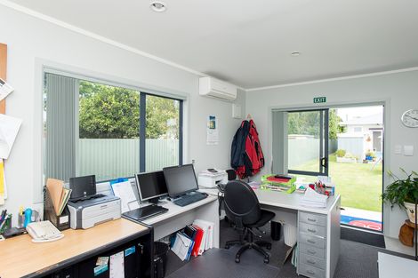 Photo of property in 28 Kara Street, Outer Kaiti, Gisborne, 4010