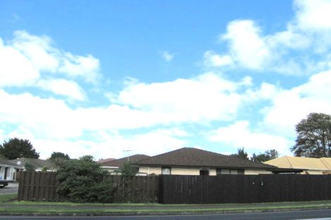 Photo of property in 2/113 Kolmar Road, Papatoetoe, Auckland, 2025