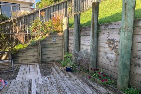 Photo of property in 19 Corsham Grove, Churton Park, Wellington, 6037