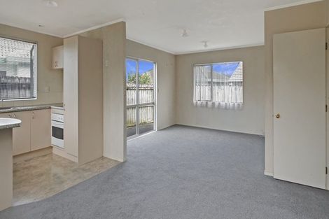 Photo of property in 83 Pooks Road, Ranui, Auckland, 0612