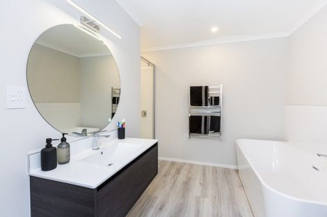 Photo of property in 9 Balmerino Lane, Wallaceville, Upper Hutt, 5018