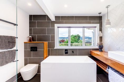 Photo of property in 12 Gray Avenue, Paraparaumu Beach, Paraparaumu, 5032