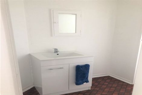 Photo of property in 10 Voltaire Street, Karori, Wellington, 6012