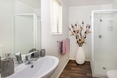 Photo of property in 23 Matatea Avenue, Pukekohe, 2120