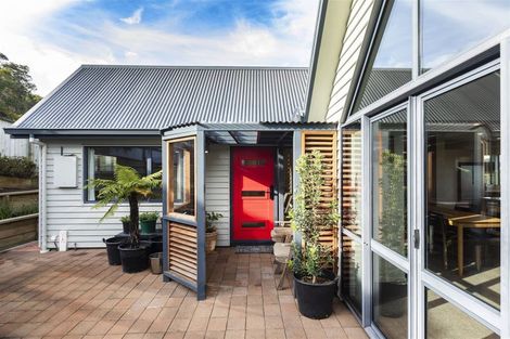 Photo of property in 26 Cornwall Road, Lyttelton, 8082