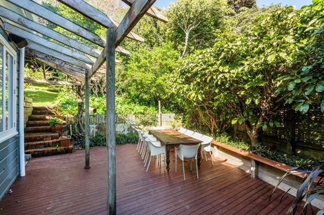 Photo of property in 334 Oriental Parade, Oriental Bay, Wellington, 6011