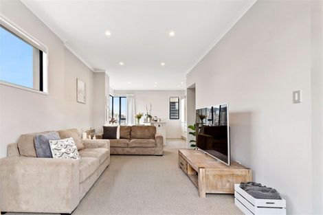 Photo of property in 162 Hobsonville Point Road, Hobsonville, Auckland, 0616