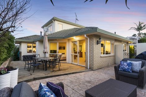 Photo of property in 6b Tui Street, Torbay, Auckland, 0630
