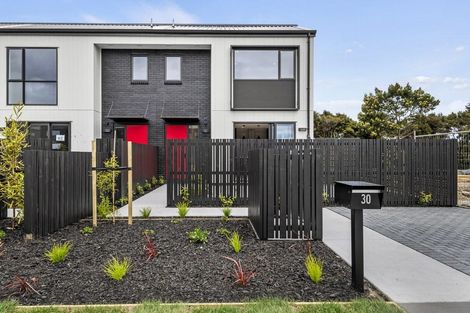 Photo of property in 30 Te Aniwaniwa Terrace, Albany, 0632
