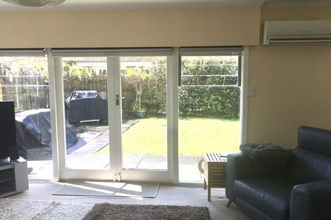 Photo of property in 2/6 Alana Place, Mount Wellington, Auckland, 1060