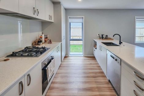 Photo of property in 10 Te Ara O Roimata, Wainuiomata, Lower Hutt, 5014