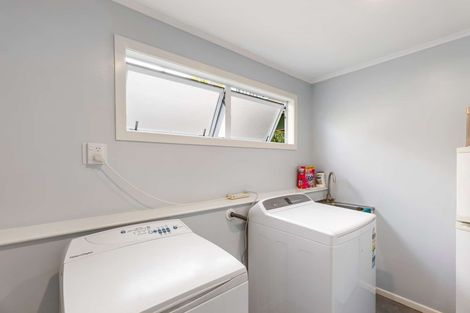 Photo of property in 26 Kaikoura Street, Henderson, Auckland, 0612