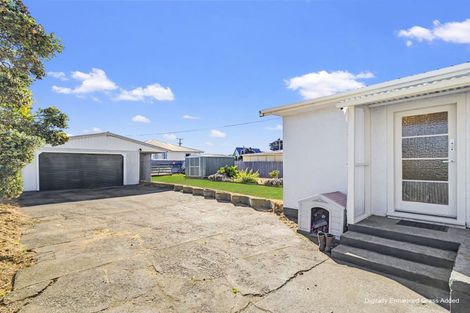 Photo of property in 63 Bamber Street, Castlecliff, Whanganui, 4501