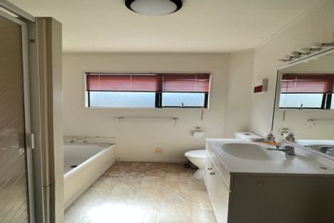 Photo of property in 2/5 Pelican Lane, Unsworth Heights, Auckland, 0632